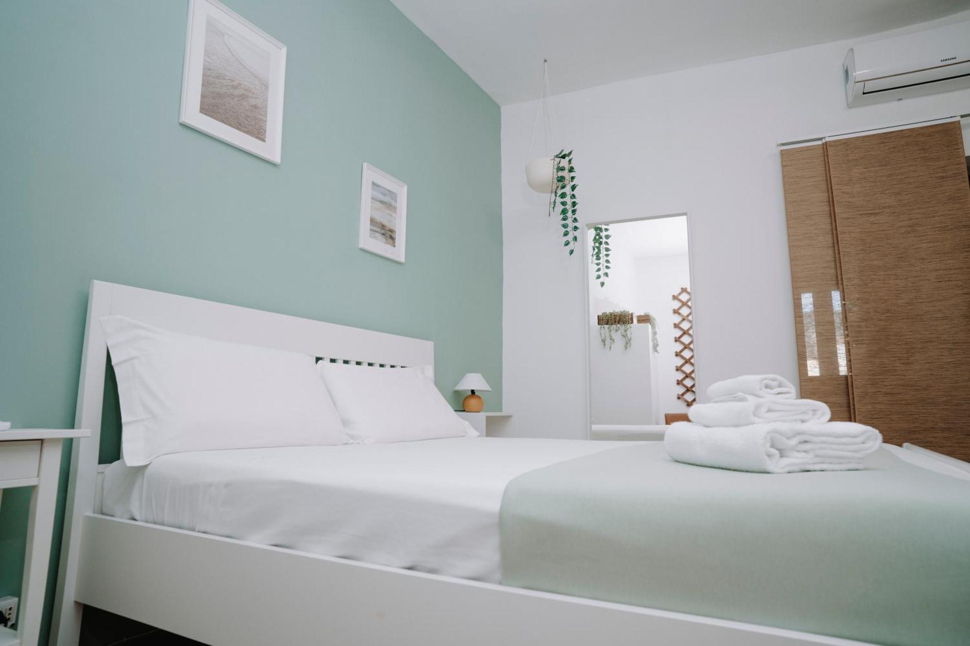 Bonne Nuit Bed & Breakfast *
